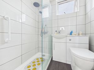Bathroom- click for photo gallery